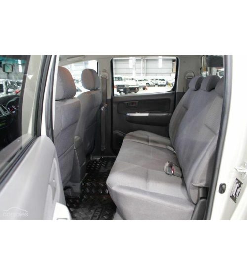 Toyota Hilux Workmate Dual Cab Rear Seat Cover — photo 2