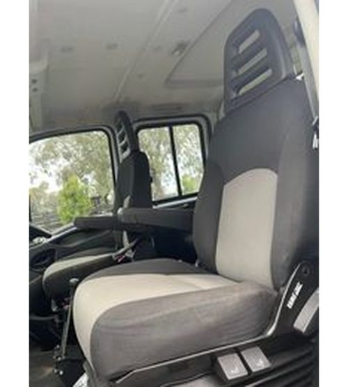 Iveco Daily Van Front Seat Covers — photo 4