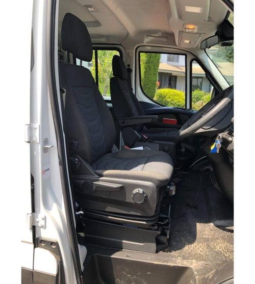 Iveco Daily Vans: 35S13, 50C17 / 4x2 Single Cab Front Seat Covers — photo 2