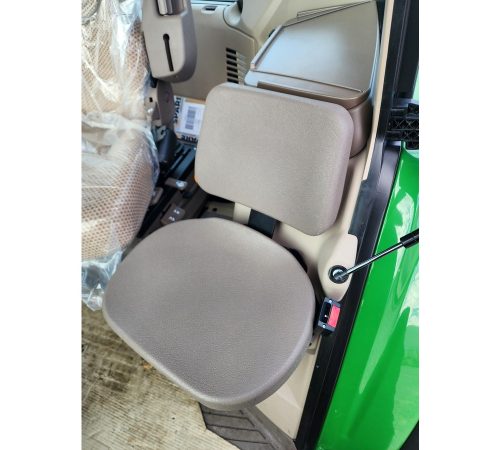 JOHN DEERE 6M series Dickie/Trainer seat — photo 1