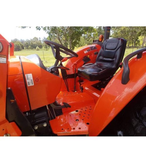 KUBOTA M7040 SUHD Tractor — photo 2