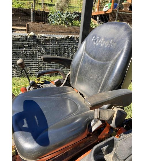KUBOTA BX2380 Tractor — photo 3