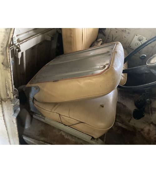 Toyota LandCruiser 40 Driver Seat Cover — photo 3