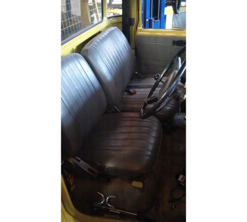 Toyota LandCruiser 40 Driver Seat Cover — photo 1