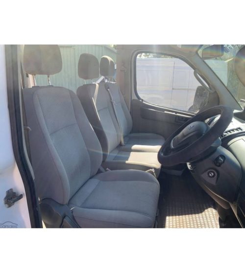 LDV80 Van and Cab Chassis Driver Seat Cover — photo 3