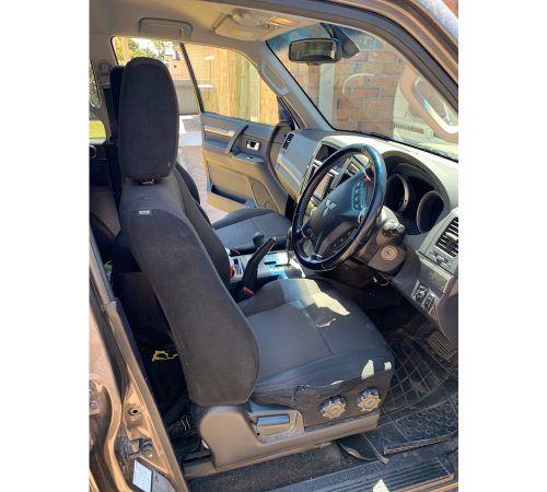 Mitsubishi Pajero NT GL/GLX, NW GLX/GLX-R and Front Seat Covers — photo 2