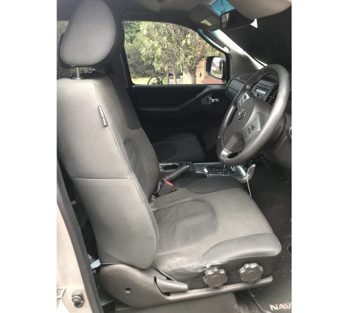 Nissan Navara D40 ST-X Series 4 Dual Cab Front Seat Covers — photo 3