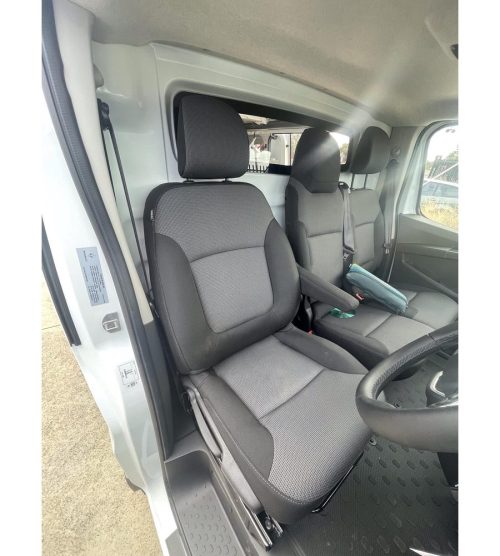 Mitsubishi Express Van Driver Seat Cover — photo 4